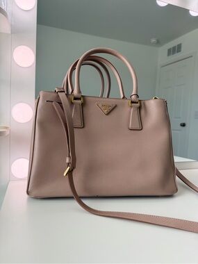 Authentic PRADA Galleria Saffiano Lux Double zip Tote blush pink top handle